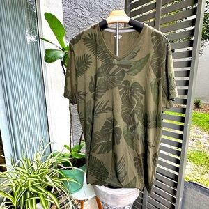 Old Navy - Army Green Palm Graphic Tee V neck - Size XL